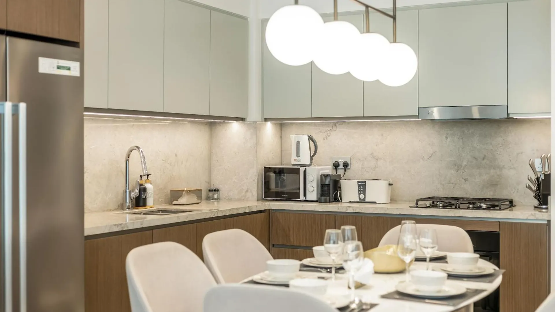 2Br Coastal Luxury Retreat At Emaar Beachfront Dubai 0*,  United Arab Emirates