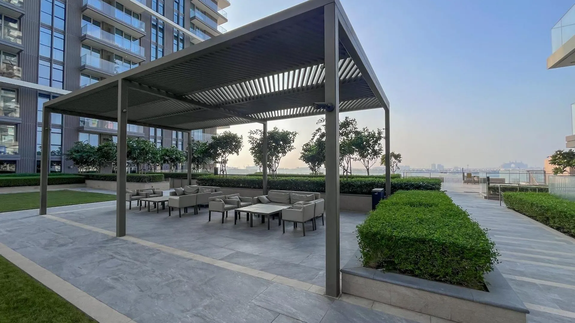 2Br Coastal Luxury Retreat At Emaar Beachfront Dubai United Arab Emirates