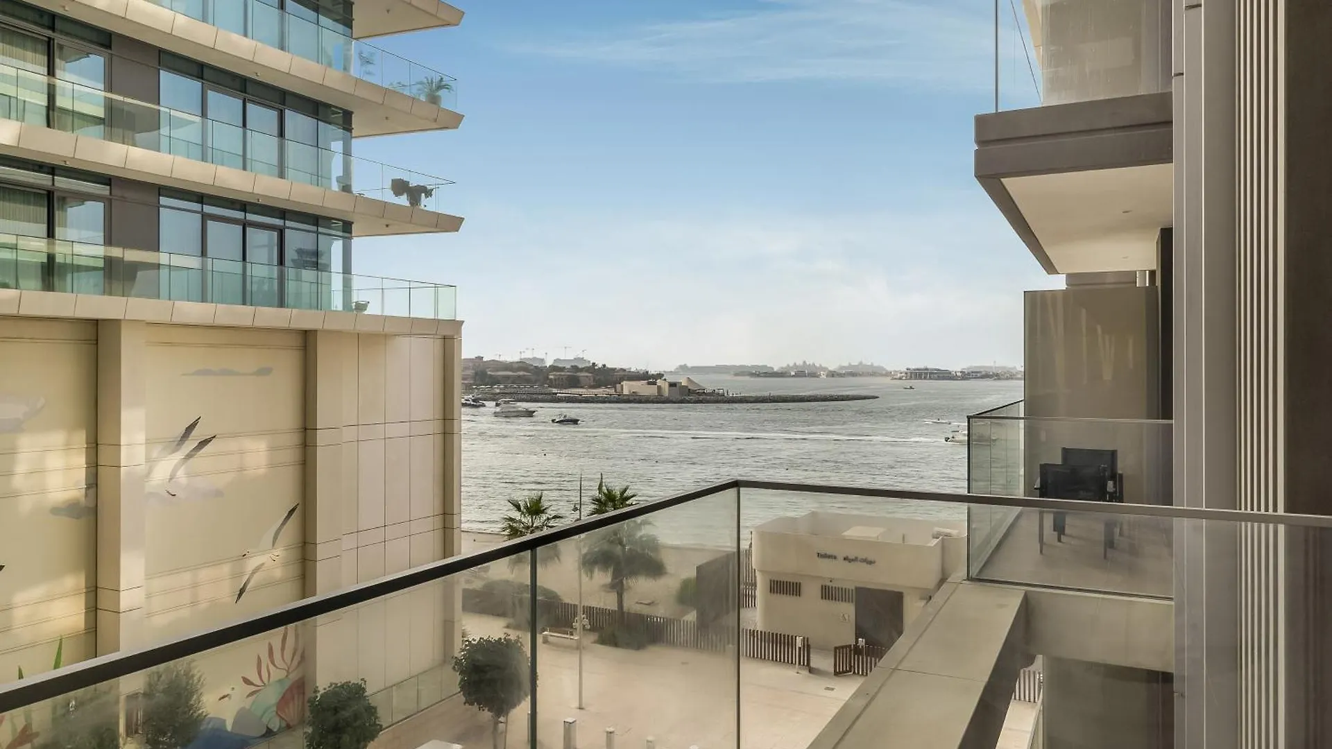 2Br Coastal Luxury Retreat At Emaar Beachfront Dubai 0*,