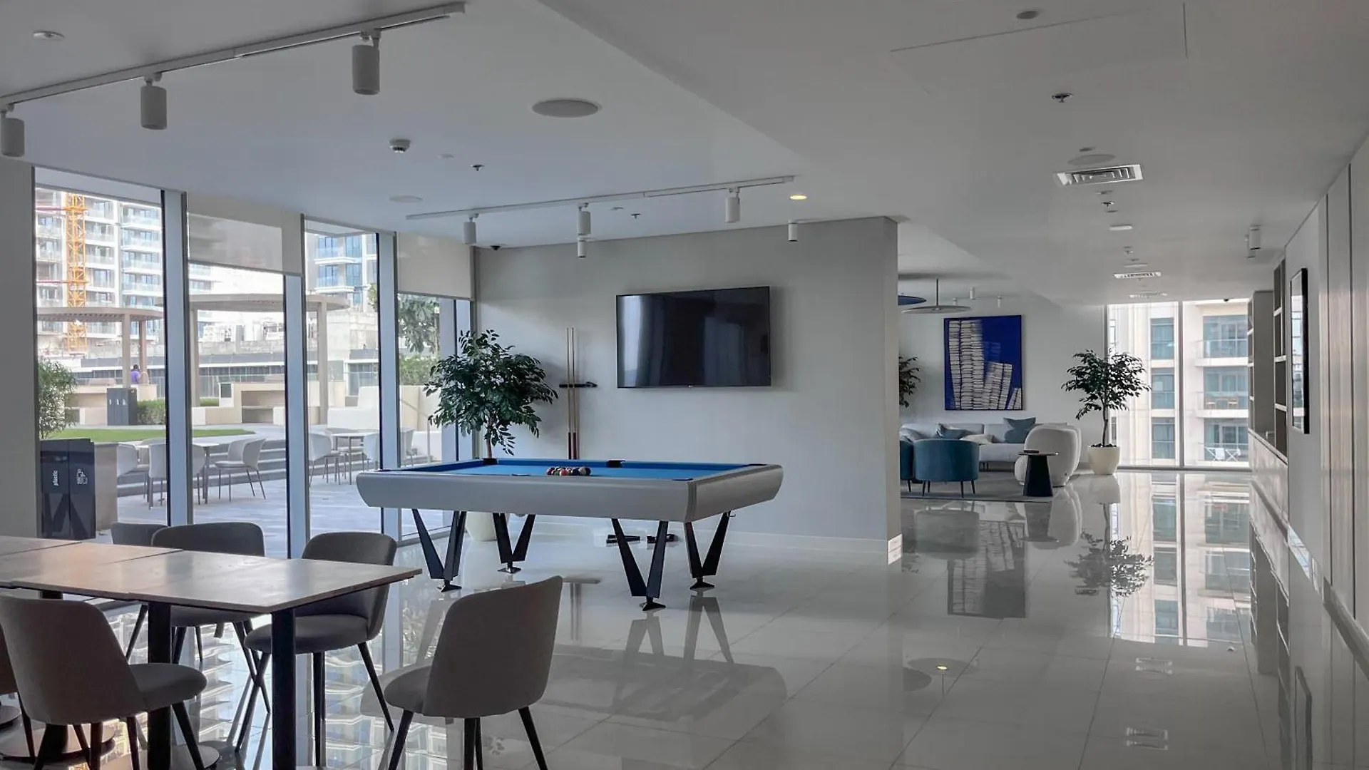 2Br Coastal Luxury Retreat At Emaar Beachfront Dubai 0*,  United Arab Emirates
