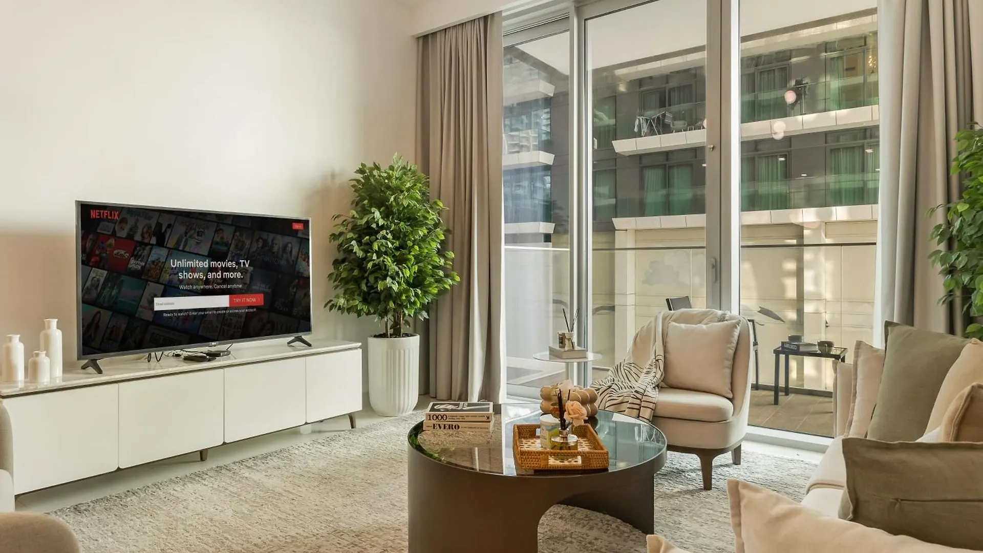 2Br Coastal Luxury Retreat At Emaar Beachfront Dubai