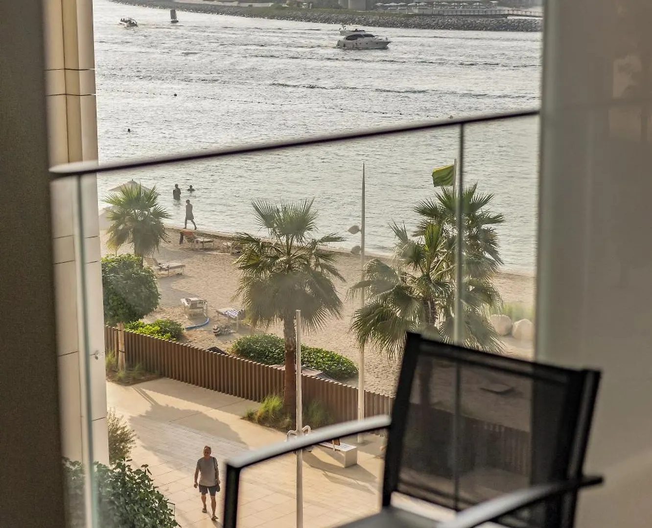 2Br Coastal Luxury Retreat At Emaar Beachfront Dubai